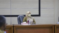 Bupati Pandeglang Irna Narulita pada saat rakor pemerintahan, membahas aplikasi srikandi, Senin (14/3/2022).