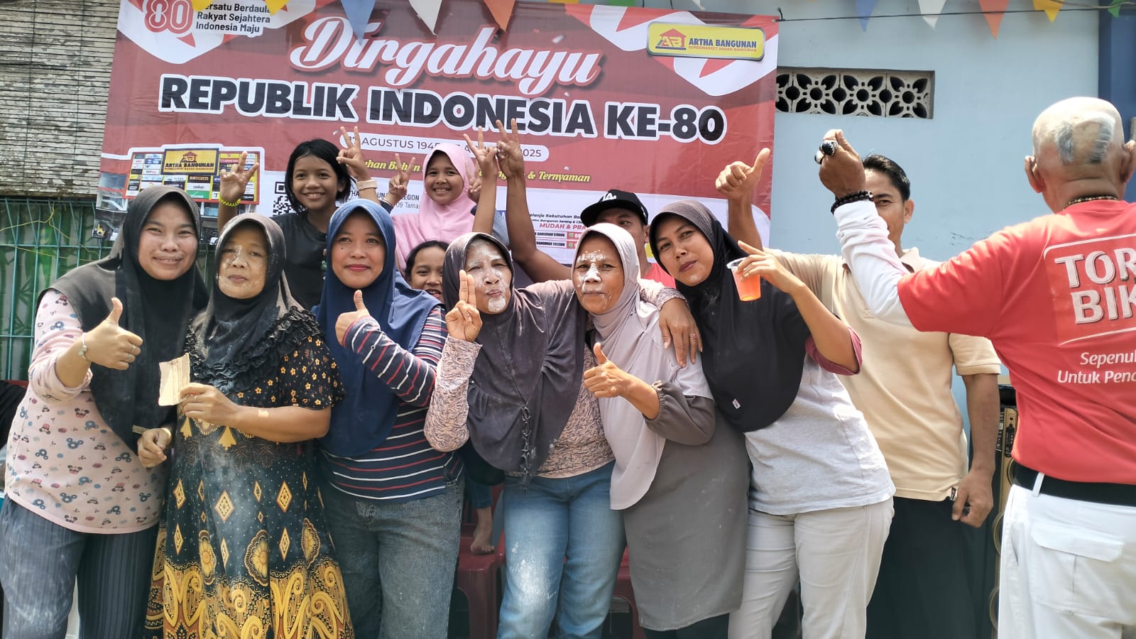 Berbagai kegiatan lomba yang diadakan anak-anak dari Pejuang Kemerdekaan atau Cacat Veteran di Ciracas, Kota Serang, Provinsi Banten, dalam memperingati hari Kemerdekaan ke -80 Republik Indonesia. (Foto : Daeng Yusvin)