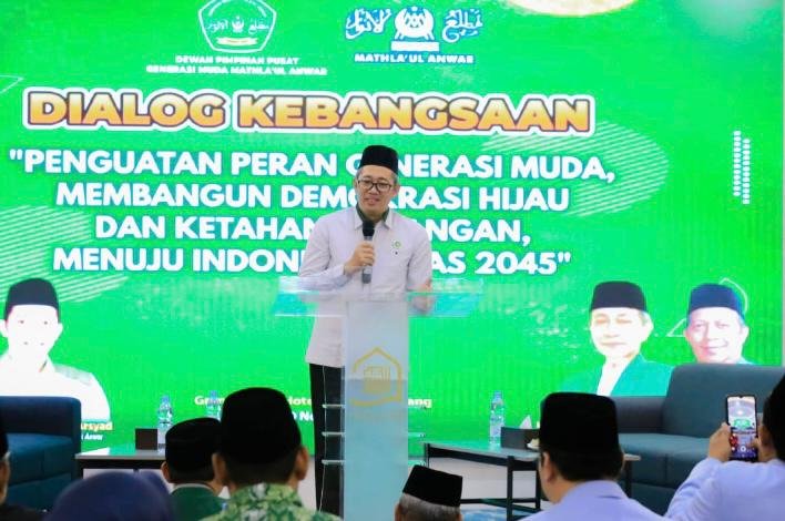 Ketum DPP Generasi Muda Mathla'ul Anwar, Ahmad Nawawi memberikan sambutan pada dialog kebangsaan yang digelar di Kota Tangerang Banten akhir November 2025