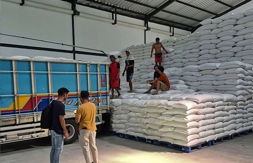 Caption Poto : Gudang Bulog Lebak