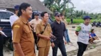 Caption Poto : Nampak pegawai dinas Pertanian mengkuti pelatihan Drone