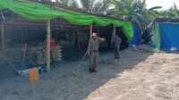 Caption Poto : Satpol PP Lebak saat sidak ko lokasi galian pasir ilegal di Lebak Selatan Caption Poto : Satpol PP Lebak saat sidak ko lokasi galian pasir ilegal di Lebak Selatan